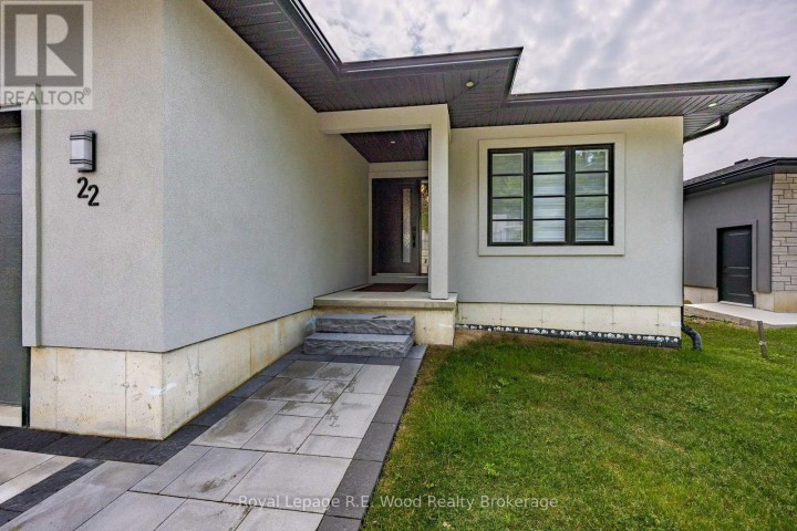 Photo 2 at 22 - 5 John Pound Road, Tillsonburg