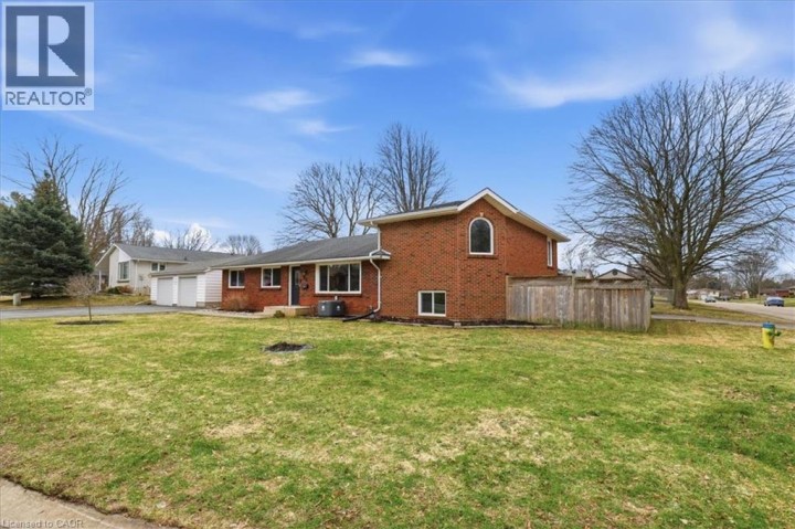 Photo 4 at 12 Dean Crescent, Ingersoll - South, Ingersoll