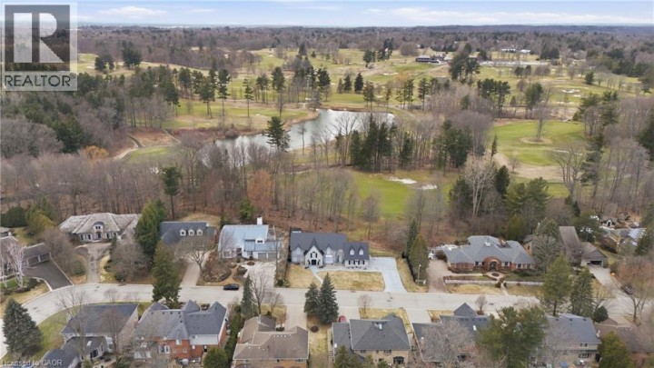 Photo 2 at 132 Chancery Drive, Ancaster Heights / Mohawk Meadows / Maywood, Ancaster