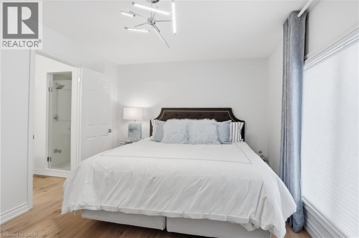 Photo 27 at 132 Chancery Drive, Ancaster Heights / Mohawk Meadows / Maywood, Ancaster