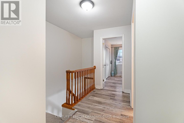 Photo 17 at 15 Mohican Drive, Woodstock - North, Woodstock