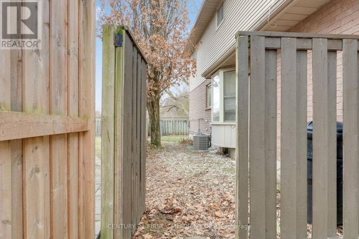 Photo 42 at 15 Mohican Drive, Woodstock - North, Woodstock
