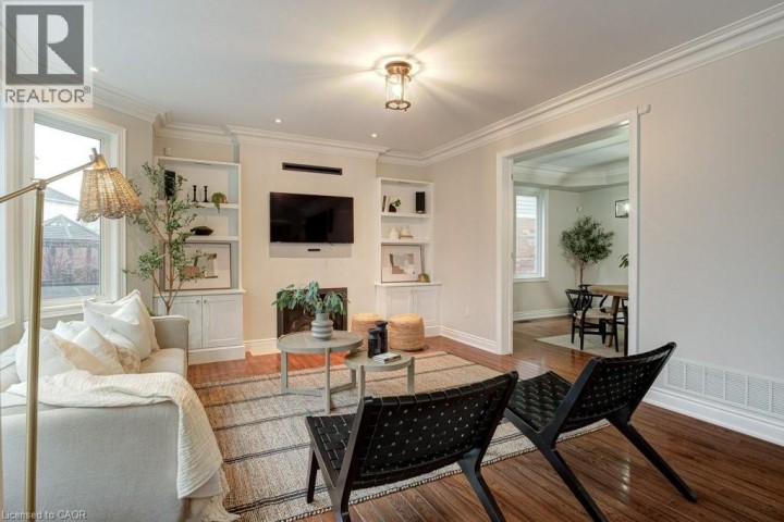 Photo 12 at 111 Glazebrook Crescent, Clemens Mills / Saginaw, Cambridge