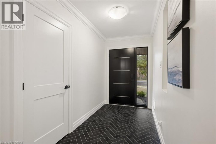 Photo 9 at 757 W Westmount Road, Uptown Waterloo / Westmount, Kitchener