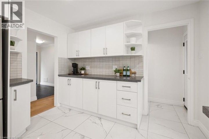 Photo 26 at 757 W Westmount Road, Uptown Waterloo / Westmount, Kitchener