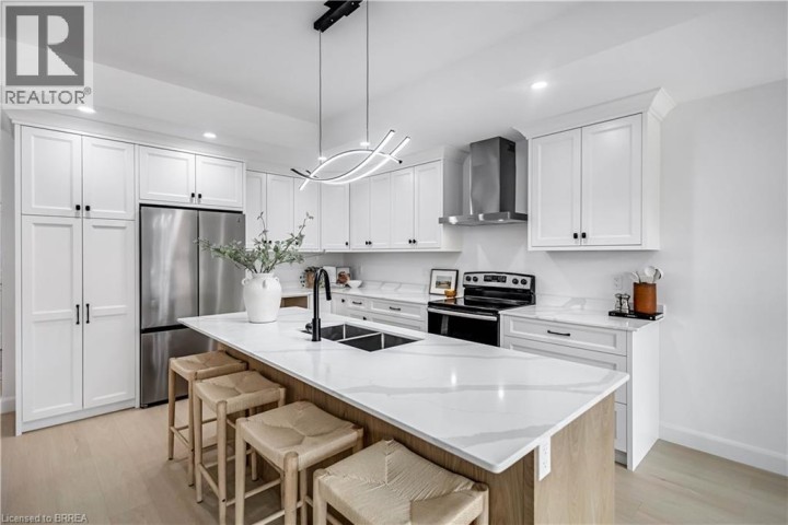 Photo 11 at 105 Winniett Street, Eagle Place West, Brantford