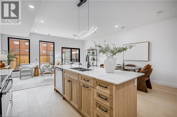 Photo 13 at 105 Winniett Street, Eagle Place West, Brantford