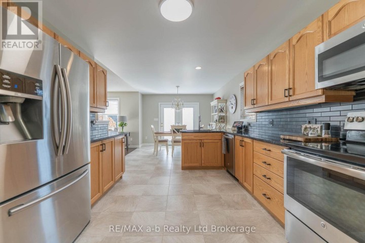 Photo 15 at 90 Weston Drive, Tillsonburg