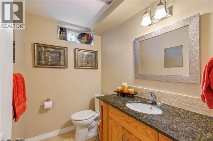 Photo 29 at 14 Thistledown Drive, Mayfair, Brantford