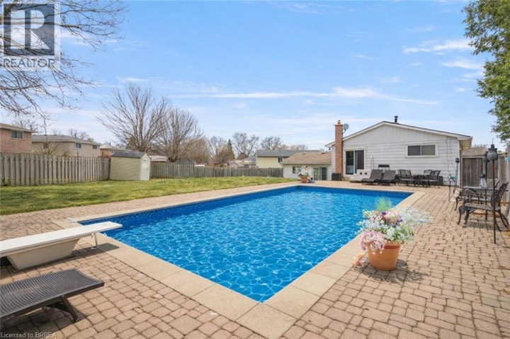 Photo 35 at 14 Thistledown Drive, Mayfair, Brantford