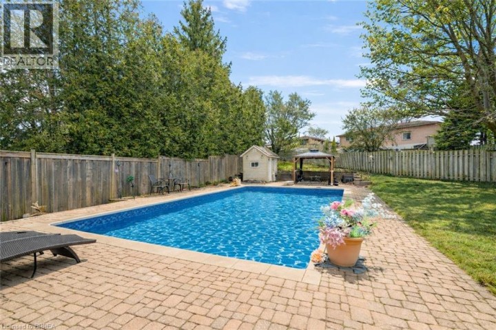 Photo 36 at 14 Thistledown Drive, Mayfair, Brantford