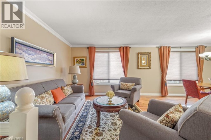 Photo 7 at 14 Thistledown Drive, Mayfair, Brantford