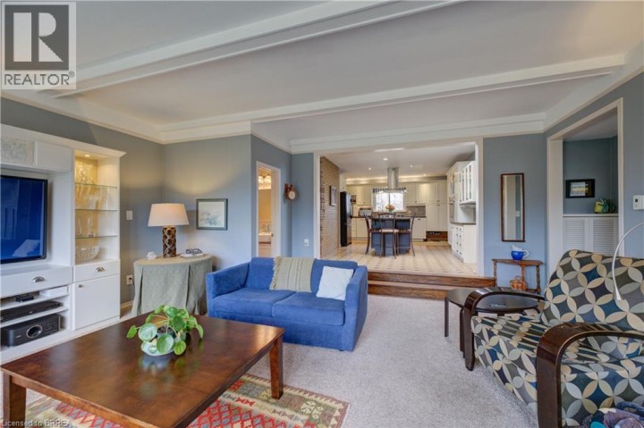 Photo 13 at 9 Summerhayes Crescent, Wyndham Hills, Brantford