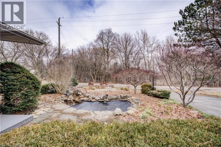 Photo 2 at 9 Summerhayes Crescent, Wyndham Hills, Brantford