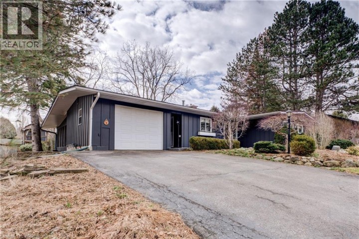 Photo 3 at 9 Summerhayes Crescent, Wyndham Hills, Brantford