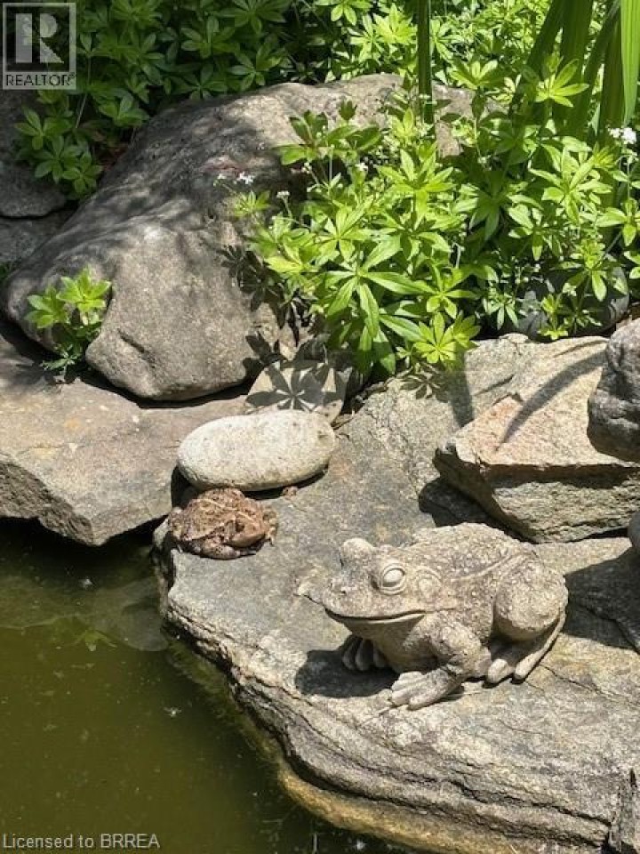 Photo 35 at 9 Summerhayes Crescent, Wyndham Hills, Brantford