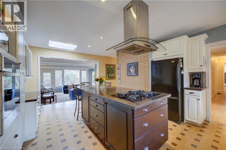 Photo 7 at 9 Summerhayes Crescent, Wyndham Hills, Brantford