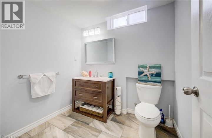 Photo 34 at 18 - 10 Isherwood Avenue, Elgin Park / Coronation, Cambridge