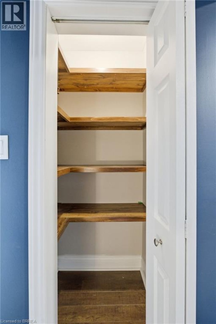 Photo 17 at 188 Grand River Avenue, Holmedale, Brantford