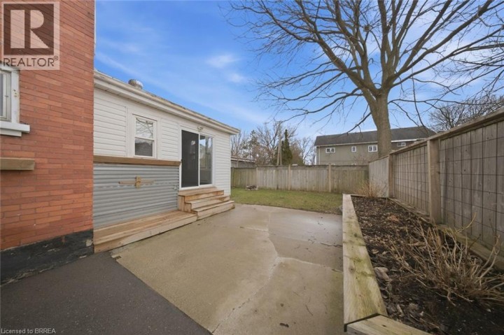 Photo 33 at 188 Grand River Avenue, Holmedale, Brantford