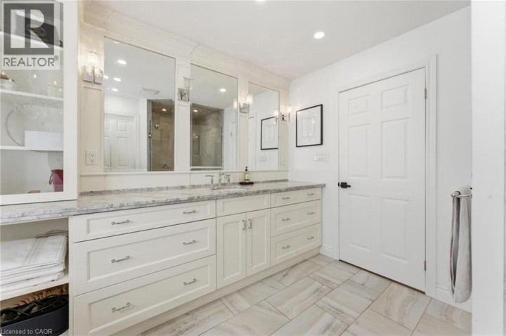 Photo 28 at 138 Miller Drive, Maple Lane Annex, Ancaster