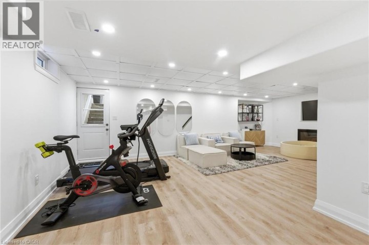 Photo 36 at 138 Miller Drive, Maple Lane Annex, Ancaster