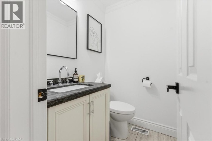 Photo 19 at 138 Miller Drive, Maple Lane Annex, Ancaster