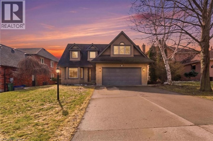 Photo 2 at 138 Miller Drive, Maple Lane Annex, Ancaster