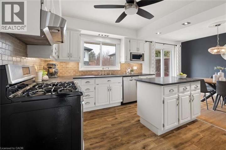 Photo 15 at 19 Douglas Road, Dancaster / Nakoma / Maple Lane, Ancaster