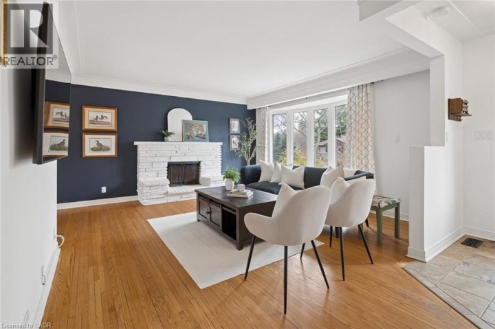 Photo 6 at 19 Douglas Road, Dancaster / Nakoma / Maple Lane, Ancaster