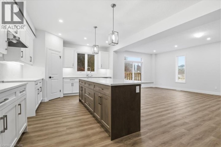 Photo 5 at 70 Quarry Park Drive, Grand River North, Kitchener