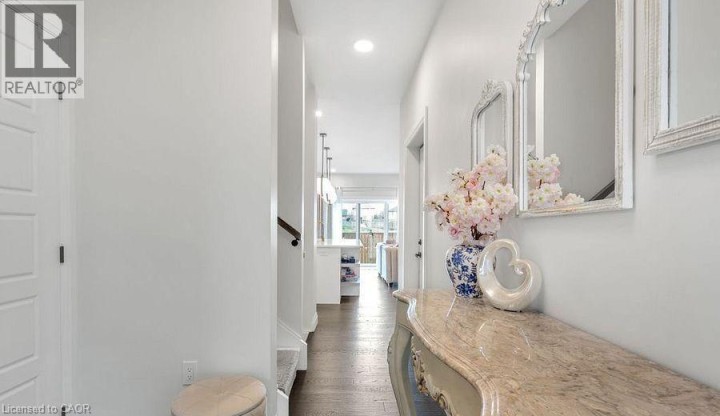 Photo 7 at 602 - 361 Quarter, Tillsonburg