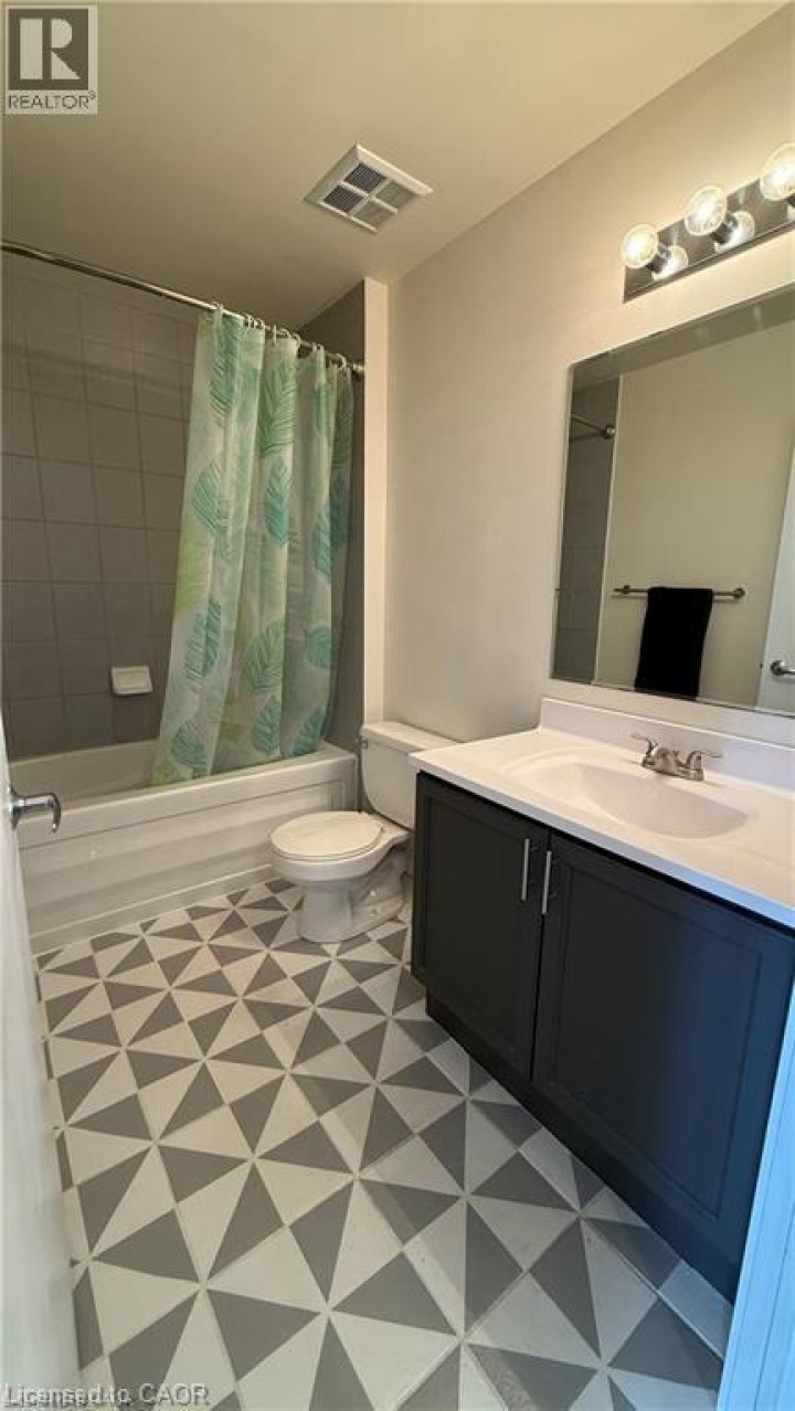 Photo 15 at 226 - 410 W King Street, Downtown Kitchener / W. Ward, Kitchener