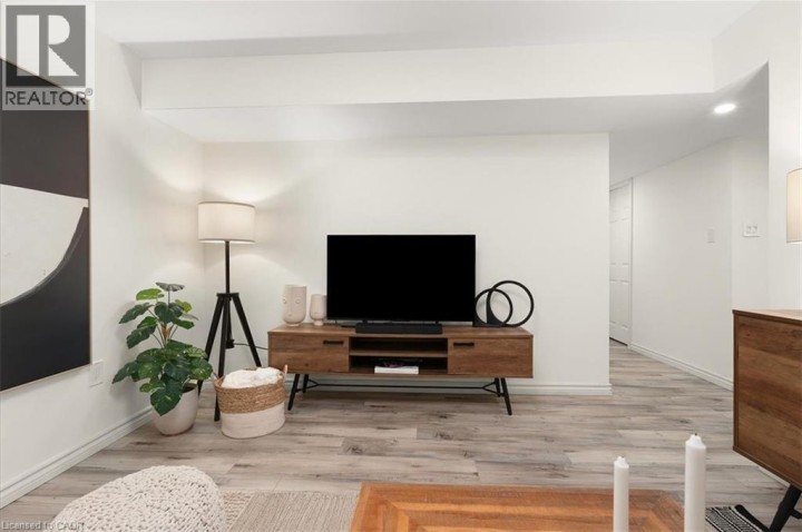 Photo 41 at 48 Manhattan Circle, Blackbridge / Fisher Mills / Glenchristie / Hagey / Silver Heights, Cambridge