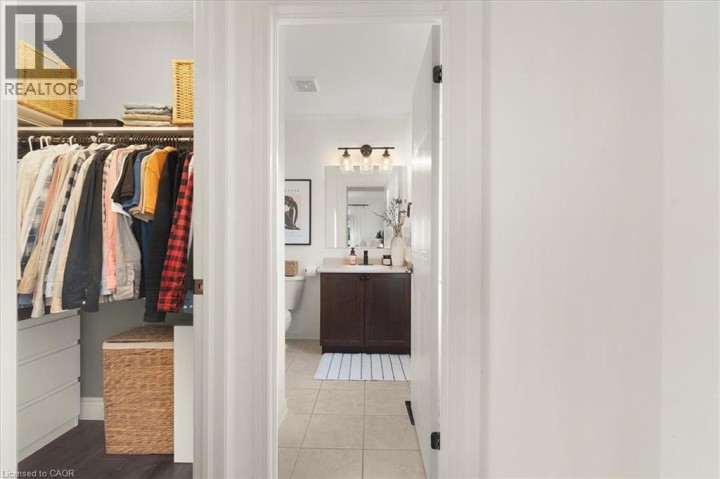 Photo 25 at 48 Manhattan Circle, Blackbridge / Fisher Mills / Glenchristie / Hagey / Silver Heights, Cambridge