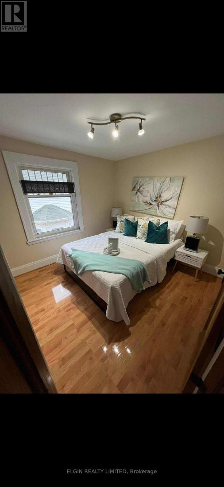 Photo 7 at 15 Margaret Street, St. Thomas