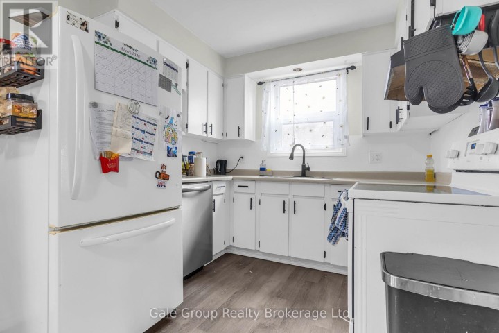 Photo 4 at 1079 Canfield Crescent, Woodstock - North, Woodstock