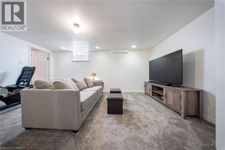 Photo 18 at 35 Rose Court, Innerkip (Fair Grounds), Woodstock