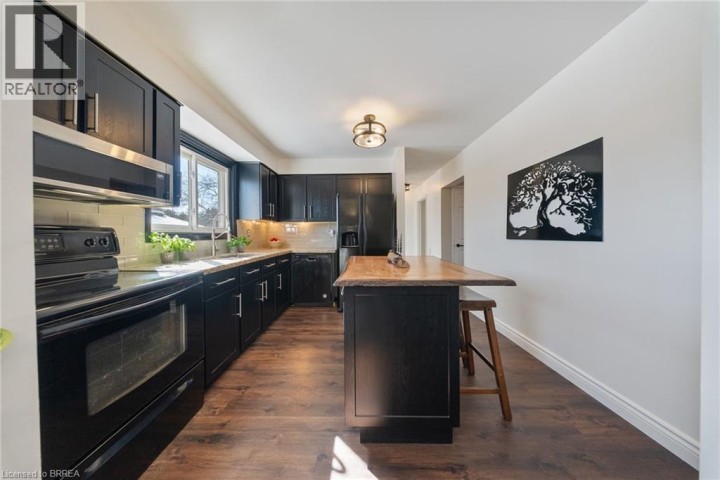 Photo 8 at 35 Rose Court, Innerkip (Fair Grounds), Woodstock