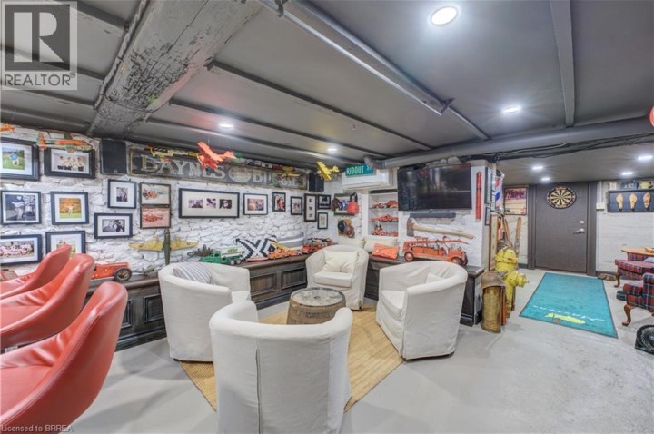 Photo 12 at 60 W Colborne Street, Old West Brant, Brantford