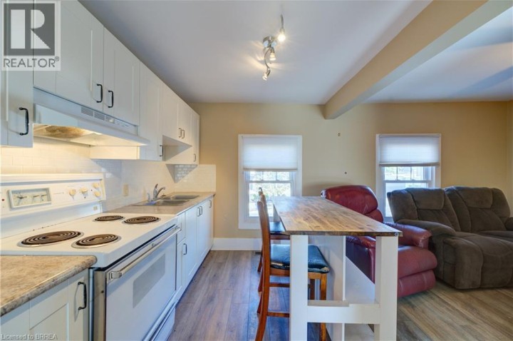 Photo 18 at 60 W Colborne Street, Old West Brant, Brantford