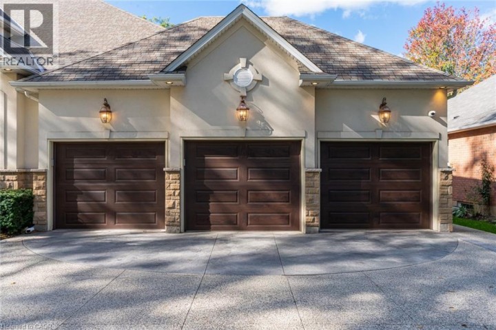 Photo 36 at 234 Lovers Lane, Oakhill / Clearview Ancaster Heights / Mohawk, Ancaster