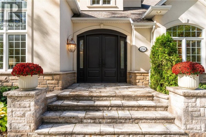 Photo 4 at 234 Lovers Lane, Oakhill / Clearview Ancaster Heights / Mohawk, Ancaster