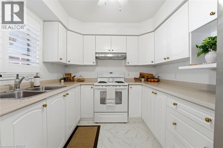 Photo 10 at 43 - 570 West Street, Grand Woodlands, Brantford