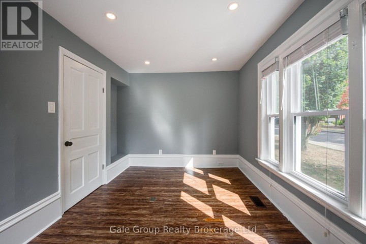 Photo 18 at 155 Vansittart Avenue, Woodstock - North, Woodstock