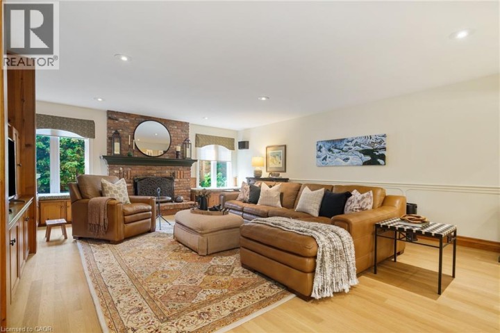 Photo 19 at 373 Brookview Court, Oakhill / Clearview Ancaster Heights / Mohawk, Ancaster