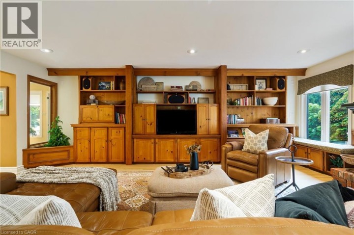 Photo 21 at 373 Brookview Court, Oakhill / Clearview Ancaster Heights / Mohawk, Ancaster