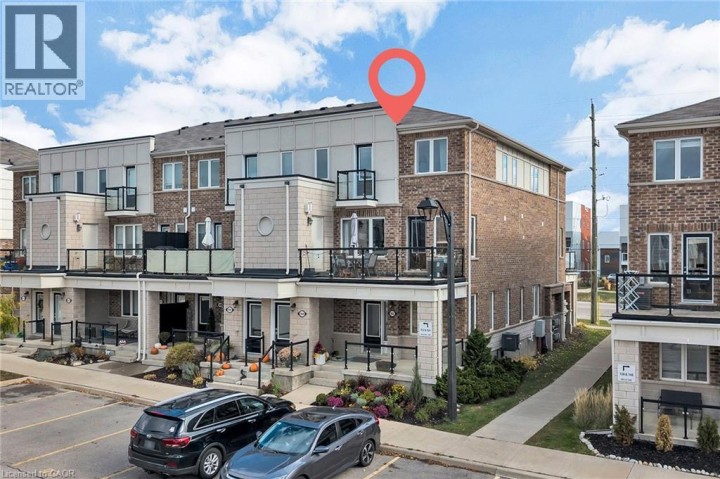 Photo 2 at 904 Apple Hill Lane, Trussler, Kitchener