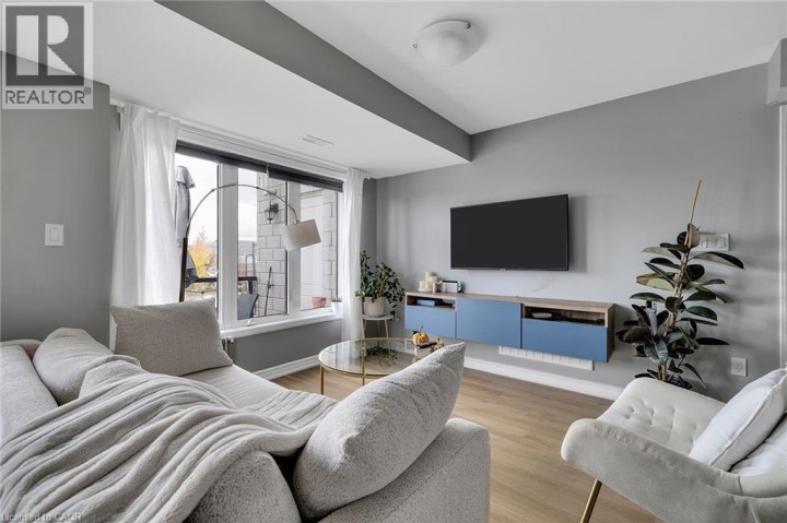 Photo 8 at 904 Apple Hill Lane, Trussler, Kitchener