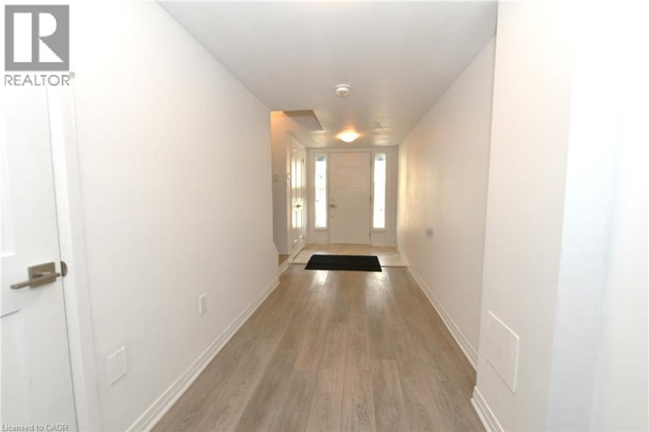 Photo 2 at 70 - 51 Sparrow Avenue, Branchton Park, Cambridge